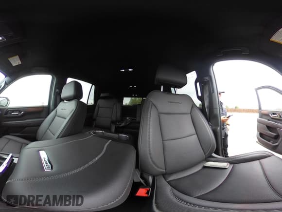 ✅ 2025 GMC Yukon Denali • VIN: 1GKS2DRL7SR192849 • Лот: 42490121. Опубликован ранее на IAAI с пробегом 12 553 миль. Бесплатный доступ к архиву аукционных продаж из США и подробный отчёт об истории автомобиля на DreamBid. Изображение 19.