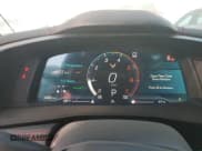 ✅ 2023 Chevrolet Corvette 2LT • VIN: 1G1YB2D44P5101814 • Lot: 69844295. Wystawiony na Copart z przebiegiem 22 831 mil. Bezpłatny archiwum sprzedaży aukcyjnych z USA i szczegółowy raport historii pojazdu na DreamBid. Zdjęcie 9.