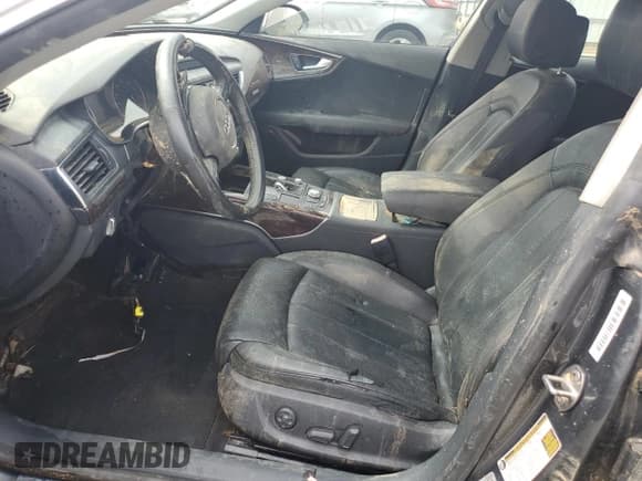 ✅ 2012 Audi A7 Prestige • VIN: WAU2GAFC4CN143422 • Lot: 84600575. Wystawiony na Copart z przebiegiem Nie podano. Bezpłatny archiwum sprzedaży aukcyjnych z USA i szczegółowy raport historii pojazdu na DreamBid. Zdjęcie 7.