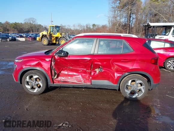 ✅ 2022 Hyundai Venue Limited • VIN: KMHRC8A30NU151809 • Lot: 41083958. Listed on IAAI with 67,417 mi. Free auction sales archive from the USA and detailed vehicle history report at DreamBid. Image 14.