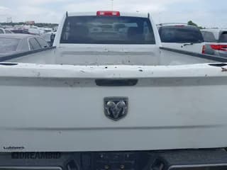 ✅ 2010 Dodge 1500 ST • VIN: 3D7JB1EK2AG105186 • Lot: 42478536. Wystawiony na IAAI z przebiegiem 240 121 mil. Bezpłatny archiwum sprzedaży aukcyjnych z USA i szczegółowy raport historii pojazdu na DreamBid. Zdjęcie 6.