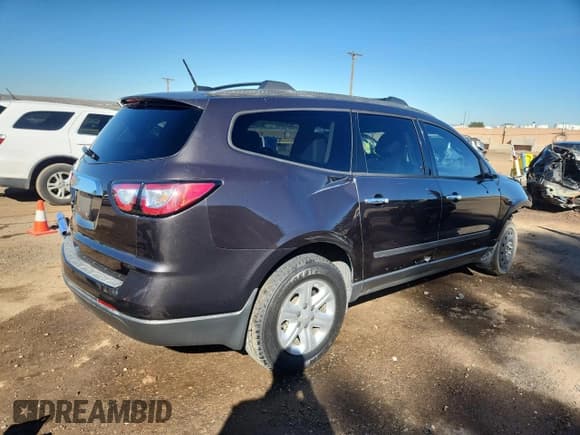 ✅ 2017 Chevrolet Traverse LS • VIN: 1GNKVFED5HJ144133 • Lot: 86885355. Wystawiony na Copart z przebiegiem 91 453 mil. Bezpłatny archiwum sprzedaży aukcyjnych z USA i szczegółowy raport historii pojazdu na DreamBid. Zdjęcie 3.