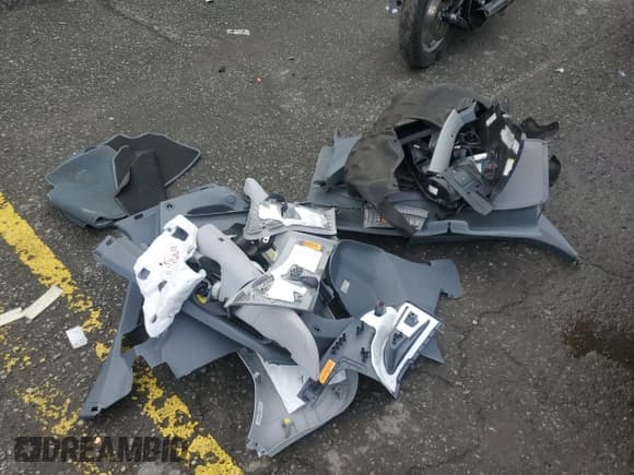 ✅ 2018 Chevrolet Bolt EV LT • VIN: 1G1FW6S02J4132320 • Lot: 65326175. Wystawiony na Copart z przebiegiem 15 724 mil. Bezpłatny archiwum sprzedaży aukcyjnych z USA i szczegółowy raport historii pojazdu na DreamBid. Zdjęcie 12.