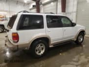 ✅ 2000 Ford Explorer Eddie Bauer • VIN: 1FMDU84P0YZC67167 • Лот: 85806684. Опубликован ранее на Copart с пробегом 156 411 миль. Бесплатный доступ к архиву аукционных продаж из США и подробный отчёт об истории автомобиля на DreamBid. Изображение 3.