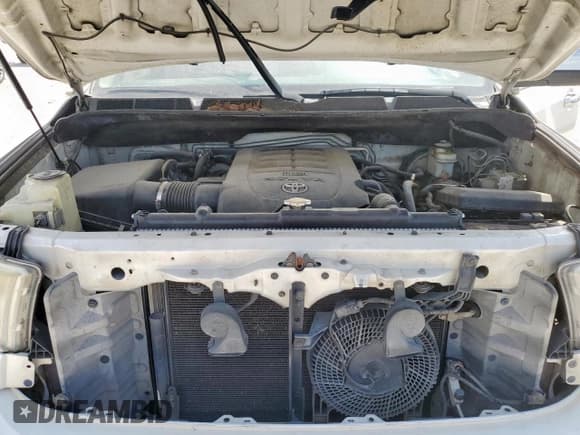 ✅ 2013 Toyota Sequoia Platinum • VIN: 5TDYY5G14DS046988 • Lot: 70848725. Listed on Copart with 297,145 mi. Free auction sales archive from the USA and detailed vehicle history report at DreamBid. Image 12.