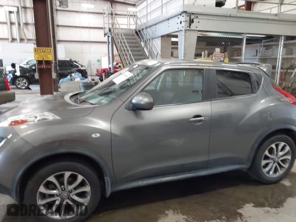 ✅ 2011 Nissan Juke SL • VIN: JN8AF5MV8BT025806 • Лот: 42581405. Опубликован ранее на IAAI с пробегом 106 400 миль. Бесплатный доступ к архиву аукционных продаж из США и подробный отчёт об истории автомобиля на DreamBid. Изображение 6.