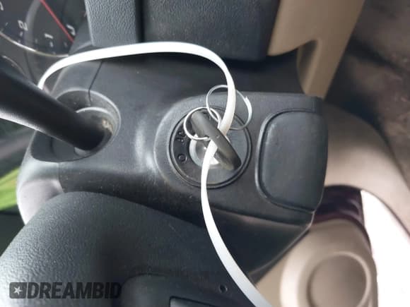 ✅ 2008 Chevrolet Equinox LT • VIN: 2CNDL43F586029797 • Лот: 41479346. Опубликован ранее на IAAI с пробегом 206 246 миль. Бесплатный доступ к архиву аукционных продаж из США и подробный отчёт об истории автомобиля на DreamBid. Изображение 11.