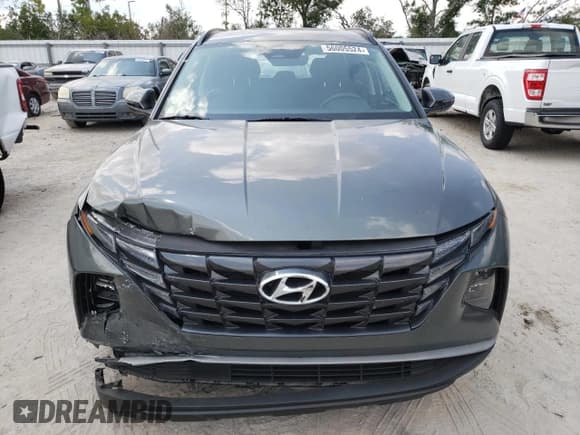 ✅ 2022 Hyundai Tucson SEL • VIN: 5NMJB3AEXNH084457 • Lot: 56005524. Wystawiony na Copart z przebiegiem 18 015 mil. Bezpłatny archiwum sprzedaży aukcyjnych z USA i szczegółowy raport historii pojazdu na DreamBid. Zdjęcie 5.