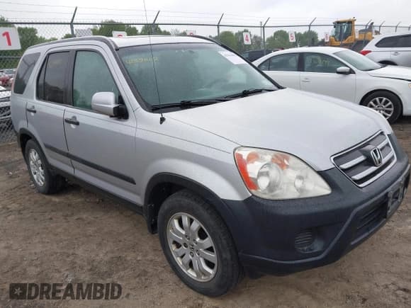 ✅ 2005 Honda CR-V EX • VIN: SHSRD77895U320984 • Lot: 42341080. Listed on IAAI with 211,385 mi. Free auction sales archive from the USA and detailed vehicle history report at DreamBid. Image 1.
