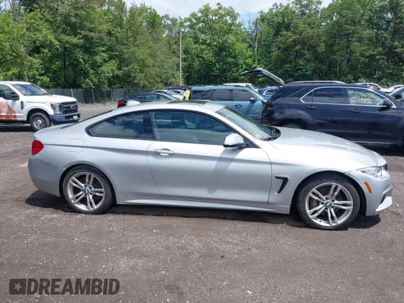 ✅ 2014 BMW 4 Series 435i xDrive • VIN: WBA3R5C55EK186196 • Lot: 42678249. Listed on IAAI with 71,362 mi. Free auction sales archive from the USA and detailed vehicle history report at DreamBid. Image 13.