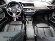 ✅ 2020 BMW 2 Series M235i xDrive • VIN: WBA13AL04L7F66560 • Lot: 60917545. Wystawiony na Copart z przebiegiem 80 393 mil. Bezpłatny archiwum sprzedaży aukcyjnych z USA i szczegółowy raport historii pojazdu na DreamBid. Zdjęcie 8.