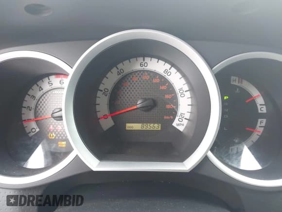 ✅ 2014 Toyota Tacoma • VIN: 3TMLU4EN1EM148353 • Lot: 41602756. Listed on IAAI with 89,563 mi. Free auction sales archive from the USA and detailed vehicle history report at DreamBid. Image 7.