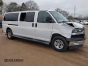 ✅ 2020 Chevrolet Express Passenger LT • VIN: 1GAZGPFG4L1121251 • Lot: 41306415. Wystawiony na IAAI z przebiegiem 77 060 mil. Bezpłatny archiwum sprzedaży aukcyjnych z USA i szczegółowy raport historii pojazdu na DreamBid. Zdjęcie 1.