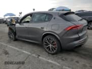 ✅ 2023 Maserati Grecale Modena • VIN: ZN682AVM5P7432114 • Lot: 58852505. Wystawiony na Copart z przebiegiem Nie podano. Bezpłatny archiwum sprzedaży aukcyjnych z USA i szczegółowy raport historii pojazdu na DreamBid. Zdjęcie 2.