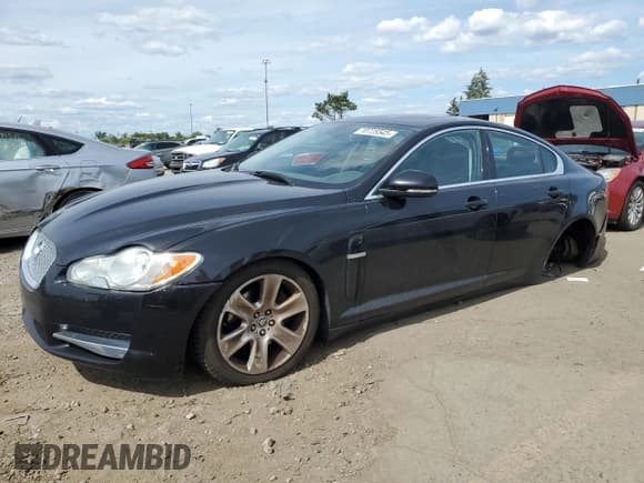 ✅ 2010 Jaguar XF Luxury • VIN: SAJWA0FA0AHR61970 • Lot: 70725545. Wystawiony na Copart z przebiegiem 159 019 mil. Bezpłatny archiwum sprzedaży aukcyjnych z USA i szczegółowy raport historii pojazdu na DreamBid. Zdjęcie 1.