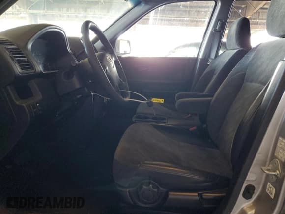 ✅ 2002 Honda CR-V EX • VIN: JHLRD78882C079789 • Lot: 67236545. Wystawiony na Copart z przebiegiem 176 715 mil. Bezpłatny archiwum sprzedaży aukcyjnych z USA i szczegółowy raport historii pojazdu na DreamBid. Zdjęcie 7.