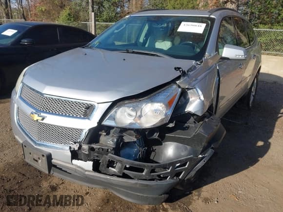 ✅ 2011 Chevrolet Traverse LTZ • VIN: 1GNKRLED9BJ287953 • Lot: 43690848. Wystawiony na IAAI z przebiegiem 134 609 mil. Bezpłatny archiwum sprzedaży aukcyjnych z USA i szczegółowy raport historii pojazdu na DreamBid. Zdjęcie 6.