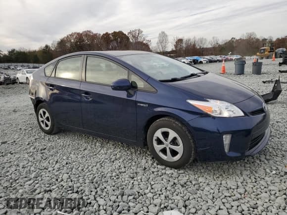 ✅ 2015 Toyota Prius Two • VIN: JTDKN3DU6F1984217 • Lot: 92844175. Listed on Copart with 58,671 mi. Free auction sales archive from the USA and detailed vehicle history report at DreamBid. Image 4.
