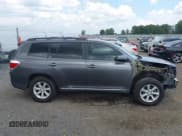 ✅ 2012 Toyota Highlander • VIN: 5TDZK3EH7CS082540 • Лот: 42930166. Опубликован ранее на IAAI с пробегом 199 538 миль. Бесплатный доступ к архиву аукционных продаж из США и подробный отчёт об истории автомобиля на DreamBid. Изображение 14.