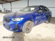 ✅ 2022 BMW X4 M • VIN: 5YM23EC05N9J74682 • Lot: 41420906. Wystawiony na IAAI z przebiegiem 46 314 mil. Bezpłatny archiwum sprzedaży aukcyjnych z USA i szczegółowy raport historii pojazdu na DreamBid. Zdjęcie 2.