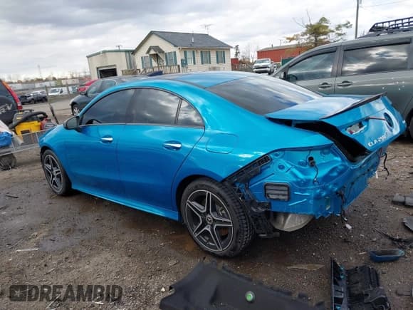 ✅ 2024 Mercedes-Benz CLA 250 • VIN: W1K5J4HB8RN450291 • Lot: 43591186. Wystawiony na IAAI z przebiegiem 11 401 mil. Bezpłatny archiwum sprzedaży aukcyjnych z USA i szczegółowy raport historii pojazdu na DreamBid. Zdjęcie 3.