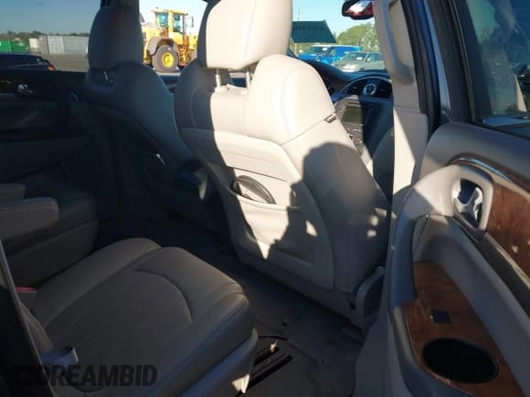 ✅ 2011 Buick Enclave CXL-2 • VIN: 5GAKRCEDXBJ109897 • Лот: 43693389. Опубликован ранее на IAAI с пробегом 166 353 миль. Бесплатный доступ к архиву аукционных продаж из США и подробный отчёт об истории автомобиля на DreamBid. Изображение 8.