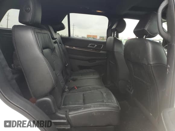 ✅ 2017 Ford Explorer Platinum • VIN: 1FM5K8HT1HGC59348 • Lot: 57861135. Listed on Copart with 116,163 mi. Free auction sales archive from the USA and detailed vehicle history report at DreamBid. Image 11.