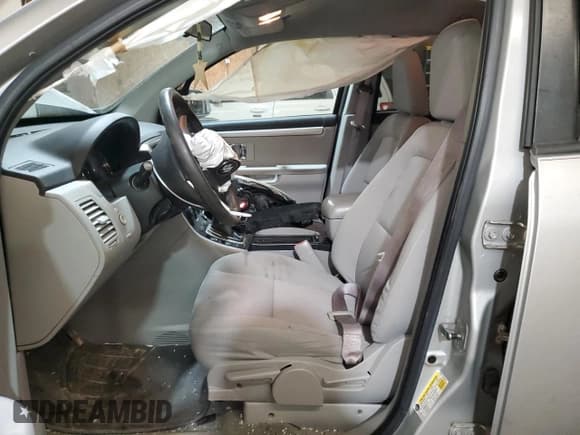 ✅ 2007 Suzuki XL7 • VIN: 2S3DA217376128516 • Lot: 47048445. Wystawiony na Copart z przebiegiem Nie podano. Bezpłatny archiwum sprzedaży aukcyjnych z USA i szczegółowy raport historii pojazdu na DreamBid. Zdjęcie 7.