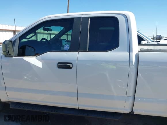 ✅ 2019 Ford F-150 XL • VIN: 1FTFX1E5XKKE53078 • Lot: 43477550. Wystawiony na IAAI z przebiegiem 169 824 mil. Bezpłatny archiwum sprzedaży aukcyjnych z USA i szczegółowy raport historii pojazdu na DreamBid. Zdjęcie 14.