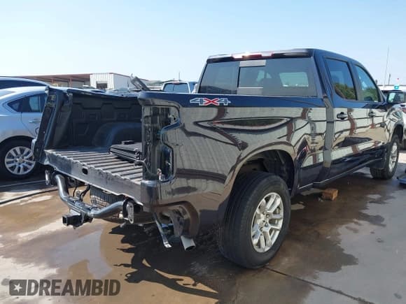 ✅ 2024 Chevrolet Silverado 1500 RST • VIN: 1GCUDEE80RZ146327 • Lot: 43168702. Listed on IAAI with 19,888 mi. Free auction sales archive from the USA and detailed vehicle history report at DreamBid. Image 4.