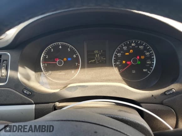 ✅ 2013 Volkswagen Jetta SE • VIN: 3VWDX7AJXDM221876 • Lot: 47864455. Listed on Copart with 61,313 mi. Free auction sales archive from the USA and detailed vehicle history report at DreamBid. Image 9.