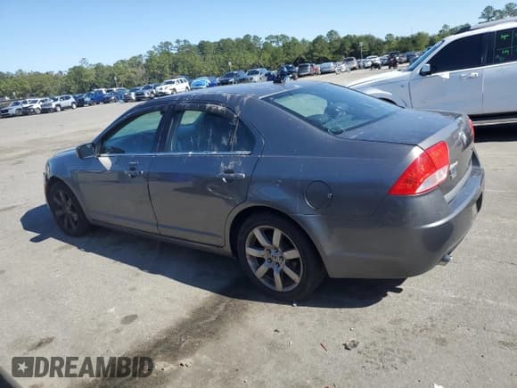 ✅ 2010 Mercury Milan Premier • VIN: 3MEHM0JG3AR648452 • Лот: 90923545. Опубликован ранее на Copart с пробегом 233 141 миль. Бесплатный доступ к архиву аукционных продаж из США и подробный отчёт об истории автомобиля на DreamBid. Изображение 2.