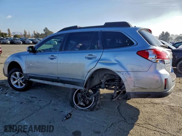✅ 2013 Subaru Outback Limited • VIN: 4S4BRDLC9D2324078 • Lot: 94770825. Listed on Copart with 75,717 mi. Free auction sales archive from the USA and detailed vehicle history report at DreamBid. Image 2.