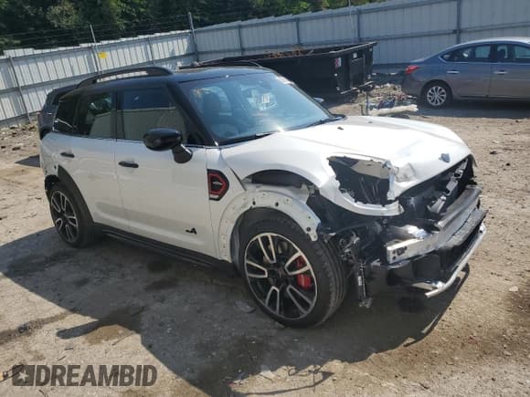 ✅ 2024 MINI Countryman John Cooper Works • VIN: WMZ33BS09R3R45926 • Lot: 62979634. Listed on Copart with 2,993 mi. Free auction sales archive from the USA and detailed vehicle history report at DreamBid. Image 4.