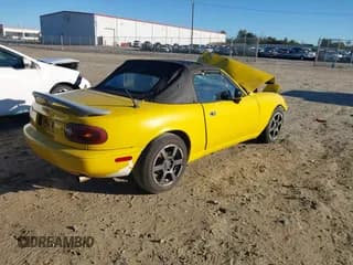 ✅ 1992 Mazda MX-5 Miata • VIN: JM1NA351XN0328474 • Lot: 43490147. Wystawiony na IAAI z przebiegiem 179 558 mil. Bezpłatny archiwum sprzedaży aukcyjnych z USA i szczegółowy raport historii pojazdu na DreamBid. Zdjęcie 4.