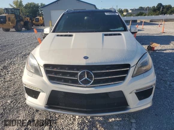 ✅ 2013 Mercedes-Benz M 63 AMG • VIN: 4JGDA7EB6DA224516 • Lot: 71432235. Wystawiony na Copart z przebiegiem 144 904 mil. Bezpłatny archiwum sprzedaży aukcyjnych z USA i szczegółowy raport historii pojazdu na DreamBid. Zdjęcie 5.