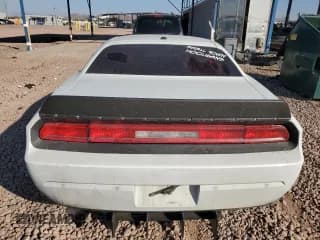 ✅ 2013 Dodge Challenger SXT • VIN: 2C3CDYAG8DH700074 • Lot: 88680725. Wystawiony na Copart z przebiegiem 203 918 mil. Bezpłatny archiwum sprzedaży aukcyjnych z USA i szczegółowy raport historii pojazdu na DreamBid. Zdjęcie 6.