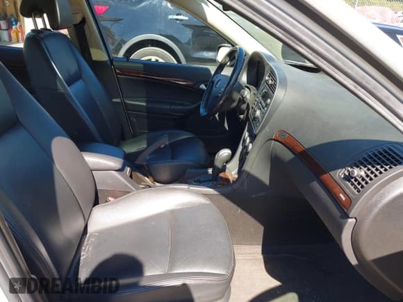 ✅ 2009 Saab 9-3 Touring • VIN: YS3FB49Y091002187 • Лот: 43250567. Опубликован ранее на IAAI с пробегом 197 712 миль. Бесплатный доступ к архиву аукционных продаж из США и подробный отчёт об истории автомобиля на DreamBid. Изображение 5.