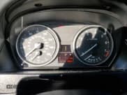 ✅ 2013 BMW X1 xDrive28i • VIN: WBAVL1C5XDVR87769 • Lot: 82343525. Wystawiony na Copart z przebiegiem 143 703 mil. Bezpłatny archiwum sprzedaży aukcyjnych z USA i szczegółowy raport historii pojazdu na DreamBid. Zdjęcie 9.