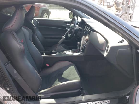 ✅ 2020 Subaru BRZ Limited • VIN: JF1ZCAC15L9701034 • Лот: 43513754. Опубликован ранее на IAAI с пробегом 55 590 миль. Бесплатный доступ к архиву аукционных продаж из США и подробный отчёт об истории автомобиля на DreamBid. Изображение 5.