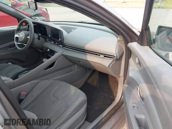 2022 Hyundai Elantra SEL с VIN KMHLM4AG4NU260871, выставлен на аукционе IAAI как лот 42869156 с пробегом 33 597 миль миль и . История ставок и продаж доступна на DreamBid. Изображение 5.