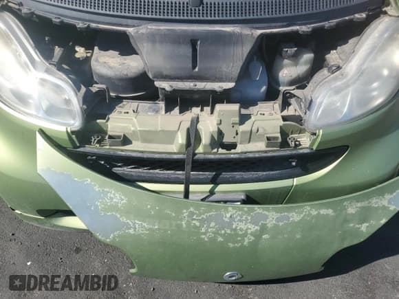 ✅ 2012 Smart fortwo Pure • VIN: WMEEJ3BA8CK532228 • Lot: 69497335. Wystawiony na Copart z przebiegiem 119 122 mil. Bezpłatny archiwum sprzedaży aukcyjnych z USA i szczegółowy raport historii pojazdu na DreamBid. Zdjęcie 11.