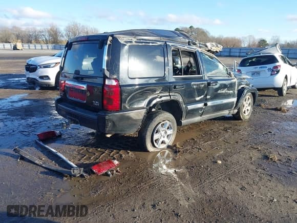 ✅ 2006 Jeep Commander Limited • VIN: 1J8HG58246C124502 • Лот: 41208630. Опубликован ранее на IAAI с пробегом 210 499 миль. Бесплатный доступ к архиву аукционных продаж из США и подробный отчёт об истории автомобиля на DreamBid. Изображение 4.