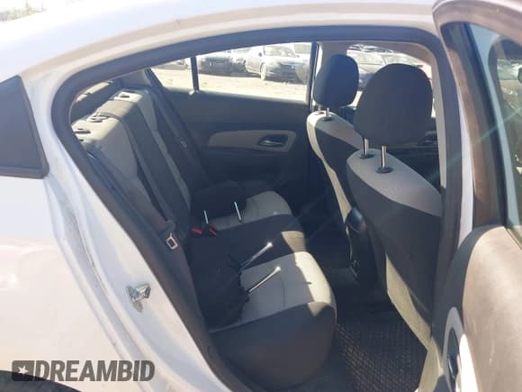 ✅ 2016 Chevrolet Cruze LS • VIN: 1G1PB5SG9G7222837 • Lot: 43190646. Listed on IAAI with 166,597 mi. Free auction sales archive from the USA and detailed vehicle history report at DreamBid. Image 8.