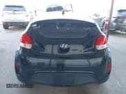 ✅ 2013 Hyundai Veloster w/Black Int • VIN: KMHTC6AD5DU142833 • Лот: 43270620. Опубликован ранее на IAAI с пробегом Не указан. Бесплатный доступ к архиву аукционных продаж из США и подробный отчёт об истории автомобиля на DreamBid. Изображение 16.