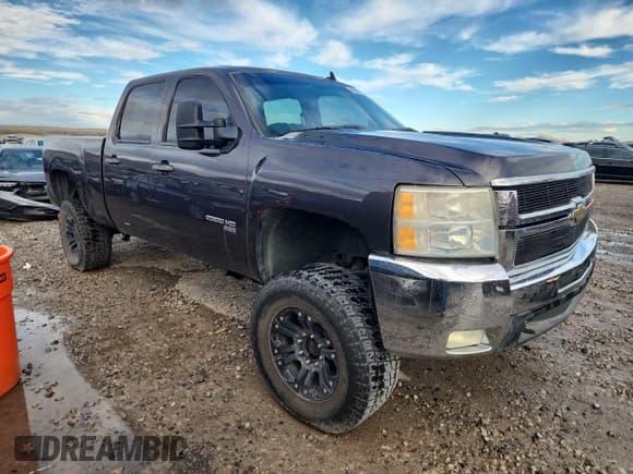 ✅ 2010 Chevrolet Silverado 2500HD LT • VIN: 1GC4KXB66AF133737 • Лот: 84300895. Опубликован ранее на Copart с пробегом Не указан. Бесплатный доступ к архиву аукционных продаж из США и подробный отчёт об истории автомобиля на DreamBid. Изображение 4.