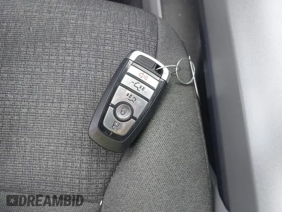 ✅ 2024 Ford F-150 Lightning Flash • VIN: 1FT6W3L7XRWG02773 • Lot: 42266067. Listed on IAAI with 7,256 mi. Free auction sales archive from the USA and detailed vehicle history report at DreamBid. Image 11.