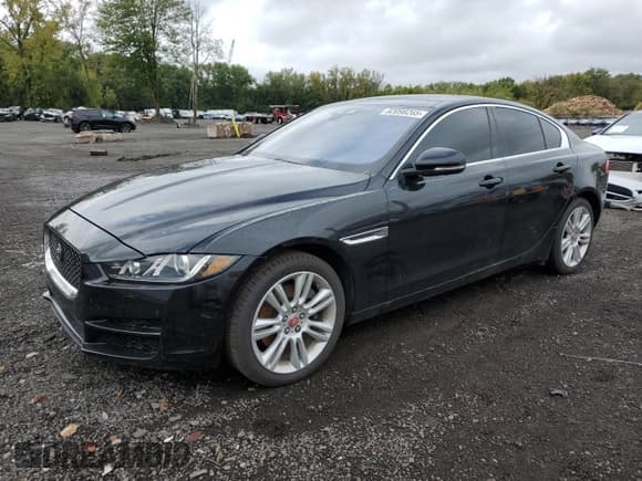 ✅ 2019 Jaguar XE 25t Premium • VIN: SAJAJ4FX7KCP43898 • Lot: 82098265. Listed on Copart with 92,625 mi. Free auction sales archive from the USA and detailed vehicle history report at DreamBid. Image 1.