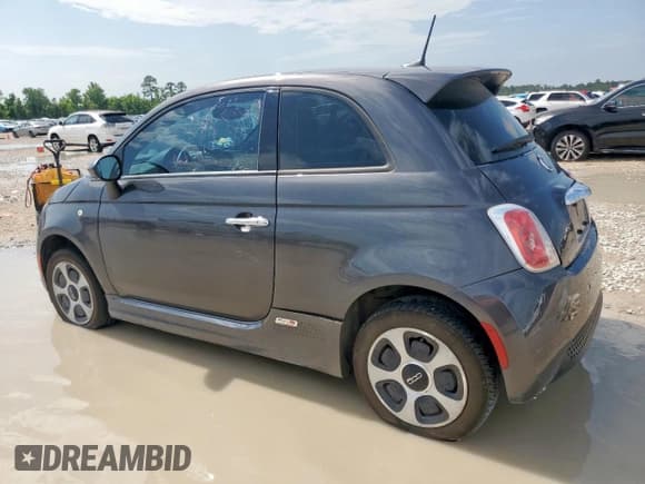 ✅ 2017 FIAT 500e • VIN: 3C3CFFGE2HT575834 • Lot: 59635625. Listed on Copart with 41,405 mi. Free auction sales archive from the USA and detailed vehicle history report at DreamBid. Image 2.