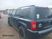 ✅ 2008 Jeep Patriot Sport • VIN: 1J8FT280X8D772794 • Lot: 43594533. Wystawiony na IAAI z przebiegiem 225 908 mil. Bezpłatny archiwum sprzedaży aukcyjnych z USA i szczegółowy raport historii pojazdu na DreamBid. Zdjęcie 3.